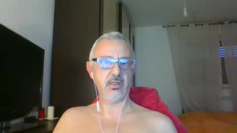 Snapshot of nevenerabis chatting on February 10, 7:15 am nevenerabis online show from February 10, 7:15 am