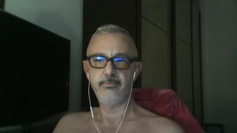 Snapshot of nevenerabis chatting on October 12, 4:21 pm nevenerabis online show from October 12, 4:21 pm