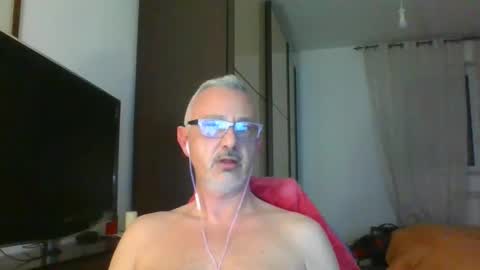 Snapshot of nevenerabis chatting on February 24, 10:14 pm nevenerabis online show from February 24, 10:14 pm