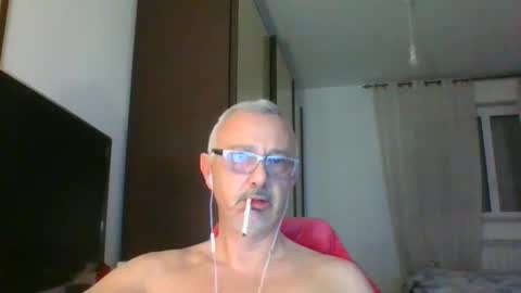 Snapshot of nevenerabis chatting on January 29, 10:01 pm nevenerabis online show from January 29, 10:01 pm