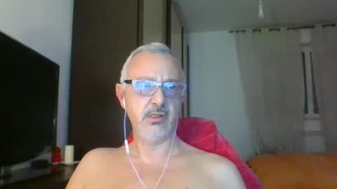 Snapshot of nevenerabis chatting on February 4, 4:08 pm nevenerabis online show from February 4, 4:08 pm