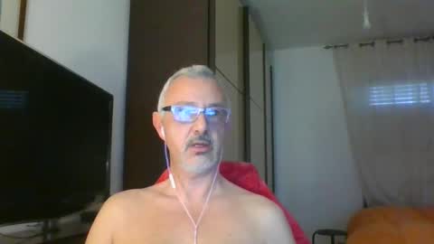 Snapshot of nevenerabis chatting on February 10, 10:20 am nevenerabis online show from February 10, 10:20 am