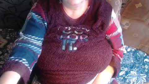 Lilly  online show from December 14, 12:00 pm