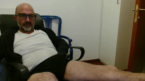 simi online show from October 17, 6:45 pm