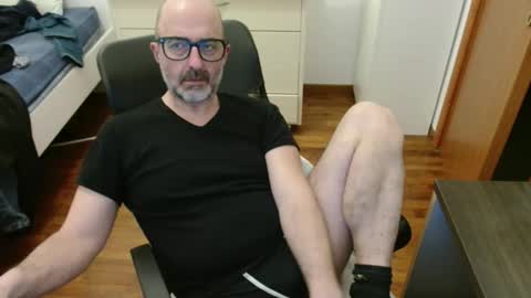 simi online show from February 3, 6:56 pm