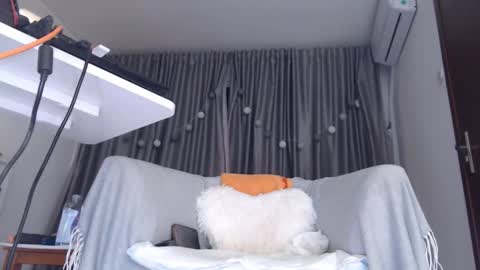 Snapshot of newamore chatting on September 28, 7:12 pm Im Ana ntmu...Please dontt forget to give thump up and follow me kiss online show from September 28, 7:12 pm