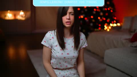 newchloe18 online show from December 15, 8:16 pm