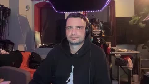 newguy2025 online show from November 6, 12:30 pm