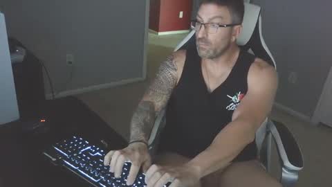 Snapshot of newevo chatting on September 13, 7:49 pm newevo online show from September 13, 7:49 pm
