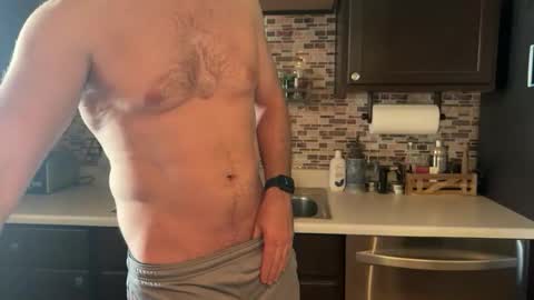 Snapshot of newguy_097 chatting on September 10, 11:39 pm newguy_097 online show from September 10, 11:39 pm