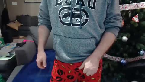 NewWorld online show from December 31, 5:18 pm