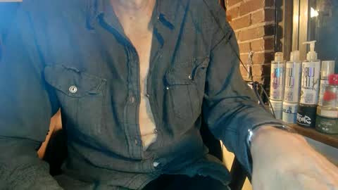 Snapshot of nfgwholoves2cum chatting on February 8, 11:24 pm NFG  Nice Friendly Guy  Dick online show from February 8, 11:24 pm