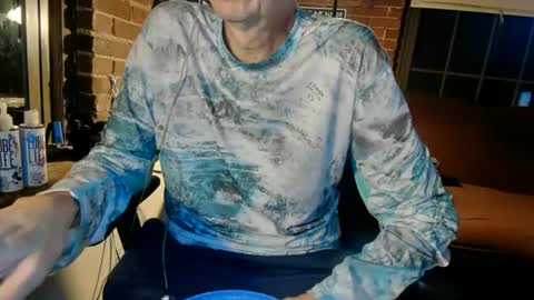 Snapshot of nfgwholoves2cum chatting on September 22, 1:21 am NFG  Nice Friendly Guy  Dick online show from September 22, 1:21 am