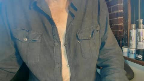 Snapshot of nfgwholoves2cum chatting on February 9, 2:28 am NFG  Nice Friendly Guy  Dick online show from February 9, 2:28 am