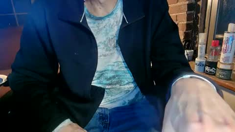 Snapshot of nfgwholoves2cum chatting on February 27, 12:03 am NFG  Nice Friendly Guy  Dick online show from February 27, 12:03 am
