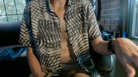Snapshot of nfgwholoves2cum chatting on September 16, 10:13 pm NFG  Nice Friendly Guy  Dick online show from September 16, 10:13 pm