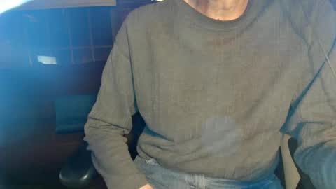 Snapshot of nfgwholoves2cum chatting on February 24, 2:40 am NFG  Nice Friendly Guy  Dick online show from February 24, 2:40 am