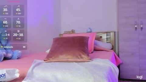 nia_16 online show from October 25, 11:16 pm