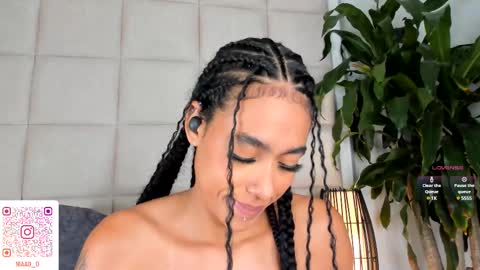 Nia online show from February 27, 8:42 pm