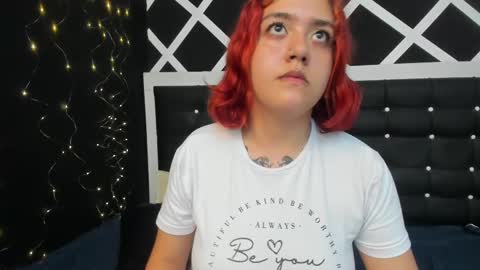 Estefani  online show from February 13, 2:01 am