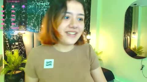 Snapshot of nia_starkx chatting on October 6, 2:02 pm nia_starkx online show from October 6, 2:02 pm