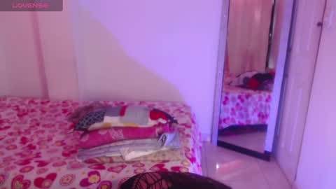 Snapshot of niafoxx_ chatting on September 30, 7:24 pm Nia online show from September 30, 7:24 pm