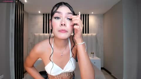 Snapshot of niasalvatore chatting on March 12, 7:14 pm Call me Nia online show from March 12, 7:14 pm