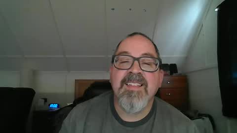 niceguy7208 online show from September 19, 1:59 pm