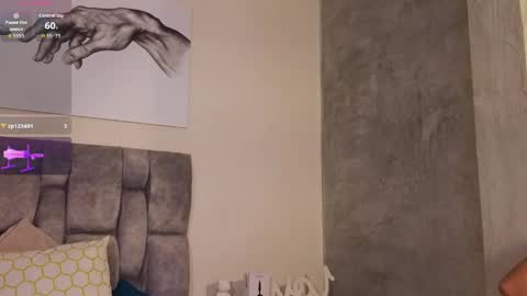 Nicolle  online show from April 15, 7:58 pm