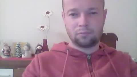 nick1990b online show from December 16, 5:43 pm