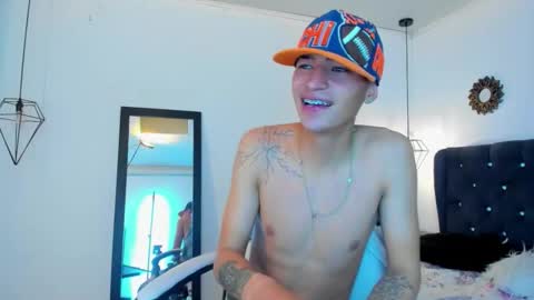 nick_nizzer online show from October 22, 1:35 pm