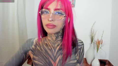 Snapshot of nicki_1 chatting on September 27, 8:34 am   Help me reach 100 thumbs up online show from September 27, 8:34 am