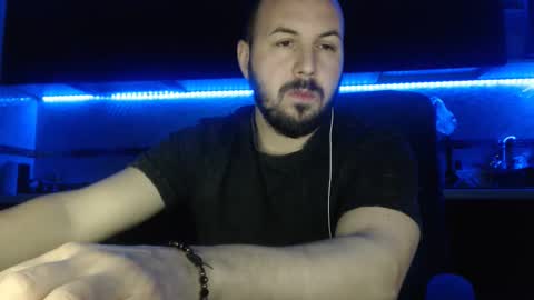 Julian online show from April 1, 10:18 pm