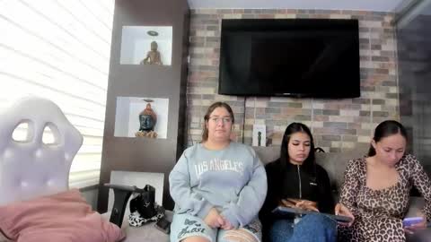 nicky_as online show from February 16, 1:42 pm