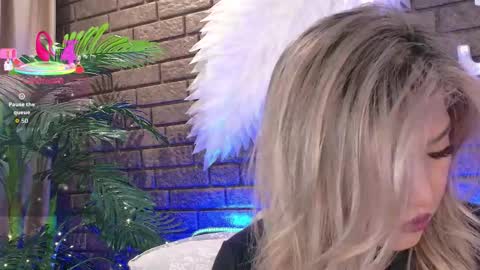 Snapshot of nicky_owl chatting on October 15, 8:48 am Today is my 41st birthday And in 2 hours Im waiting for you on the stream Stock up on tokens and a good mood Nicky online show from October 15, 8:48 am