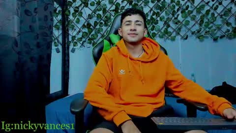 Snapshot of nicky_vance chatting on September 28, 9:02 pm nicky online show from September 28, 9:02 pm
