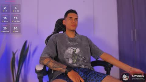 Nicky  online show from December 4, 1:22 pm