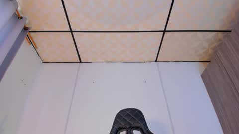 Snapshot of nickyblazze_ chatting on October 16, 1:33 pm Nicky online show from October 16, 1:33 pm