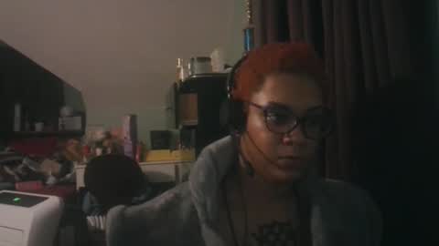 nickythehawtie online show from April 14, 1:31 am