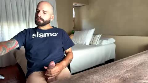 nicolas online show from March 12, 7:06 pm