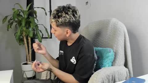 Nico  online show from November 16, 6:48 am