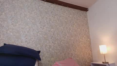 Snapshot of nicol_ferrer chatting on September 20, 7:39 pm Nicol online show from September 20, 7:39 pm