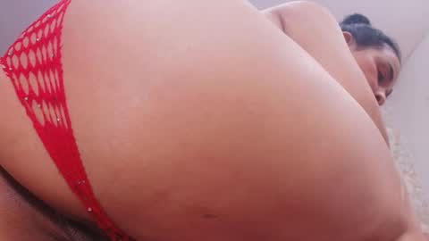 Snapshot of nicol_ferrer chatting on March 10, 10:55 pm Nicol online show from March 10, 10:55 pm