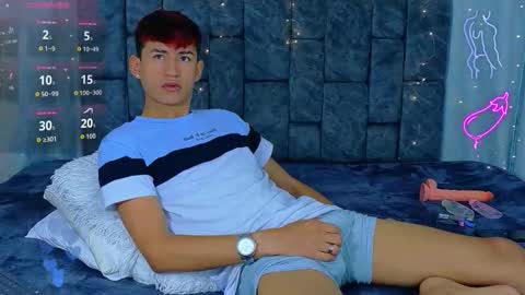 nicolastorres__ online show from March 31, 4:02 am