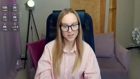 Nicoletta online show from December 13, 7:53 pm