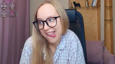 Nicoletta online show from November 29, 7:43 pm