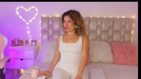 Nicol  online show from March 12, 3:32 am