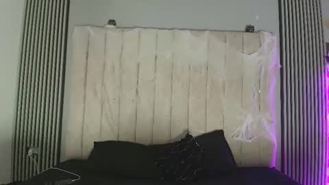 nicole_and_thiago online show from October 12, 9:49 pm