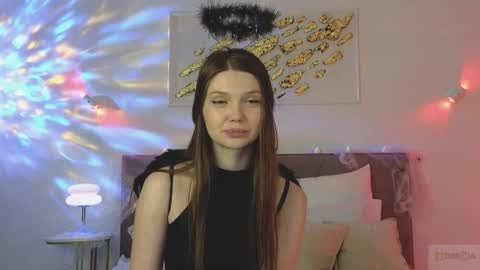 Nicole online show from November 1, 12:00 am