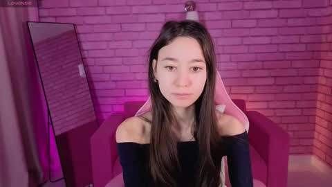 Nicole online show from March 28, 1:18 am